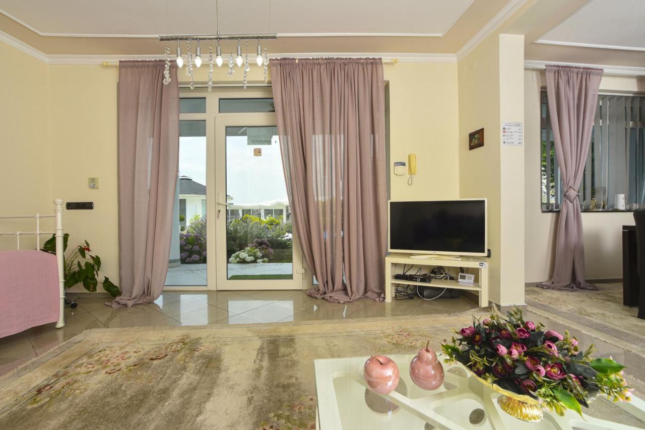 Apartments Villa Graf Smederevo Eksteriør billede
