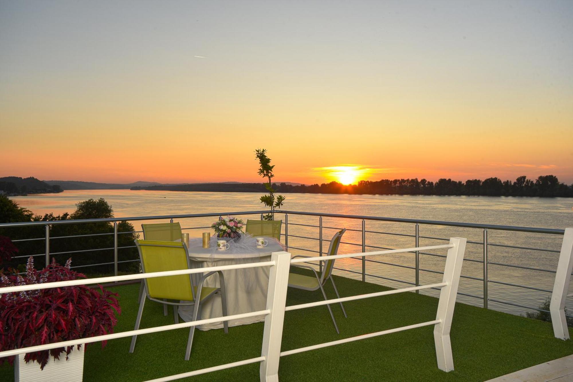 Apartments Villa Graf Smederevo Eksteriør billede